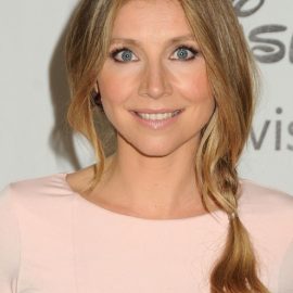 Sarah Chalke Hairstyles: cute hairstyle for school