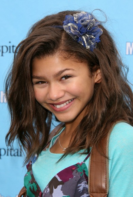 Elegant Updo for Girls - Zendaya Coleman's Hairstyles - Hairstyles Weekly
