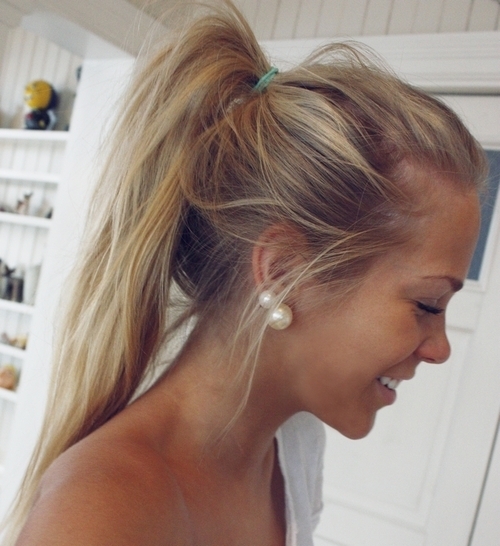 Cute Messy Ponytail For Girls Easy Hairstyle For Sports Hairstyles Weekly