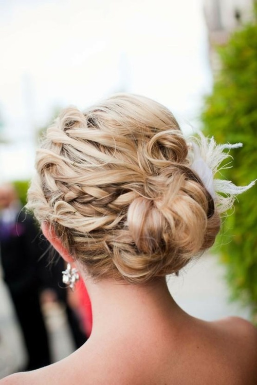 Prom Updo Ideas: Stunning Prom Hairstyle for Long Hair 