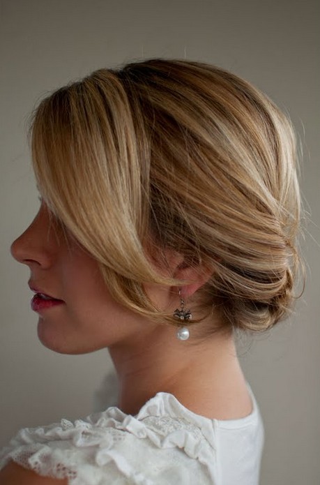 Smooth Simple Flattering Updo Hairstyle for Long Hair 