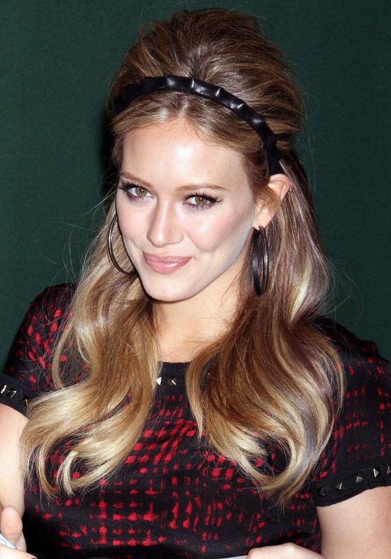 Hilary Duff 1960s Retro Hairstyle For Long Hair Hairstyles Weekly