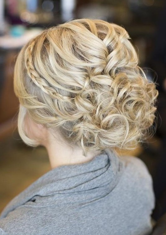 30 Romantic Messy Updos for Wedding 2021- Best Wedding Updos