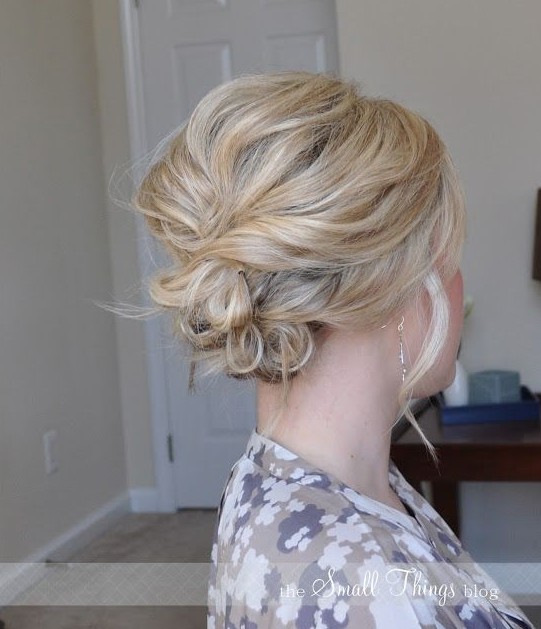 30 Romantic Messy Updos For Wedding 2020 Best Wedding Updos