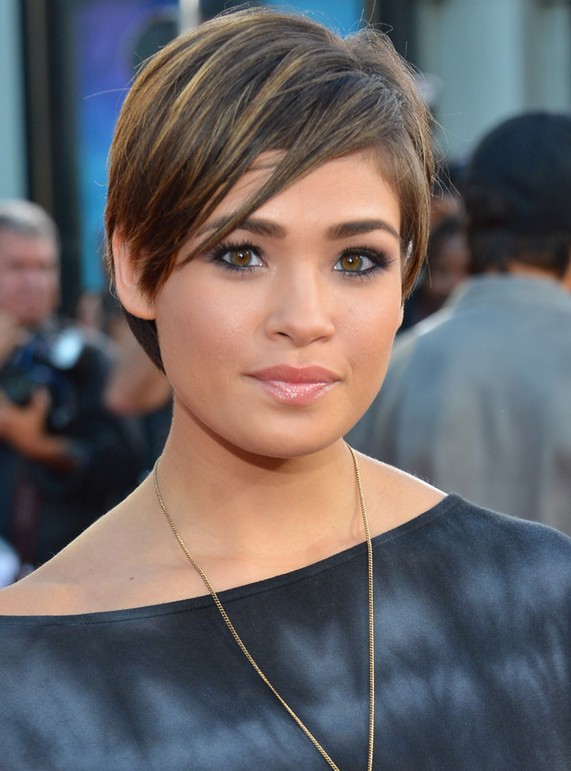 short wavy low maintenance hairstyles