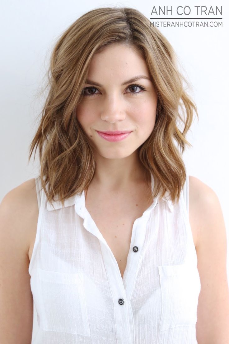 chic mob hairstyle for shoulder length hair