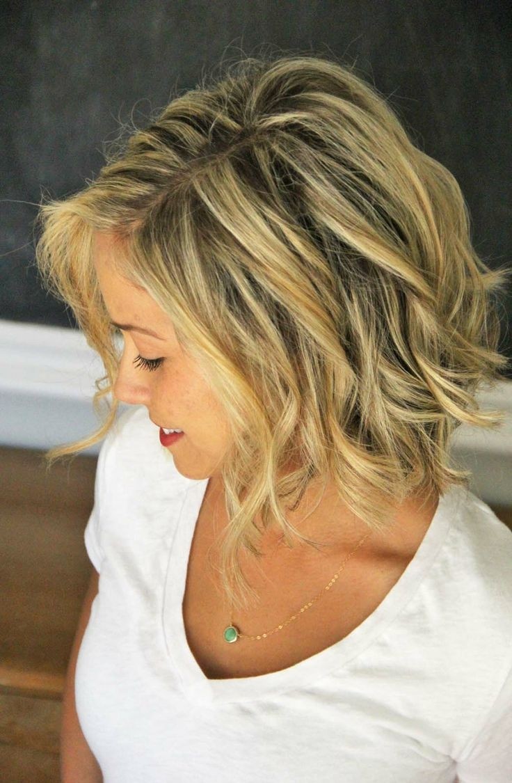 Cute Simple Shoulder Length Hair with Waves