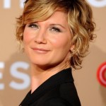 Jennifer Nettles short wavy curly hairstyle with side bangs