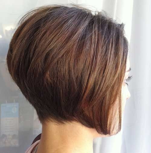 Side View of Graduated Bob Hairstyle for Short hair