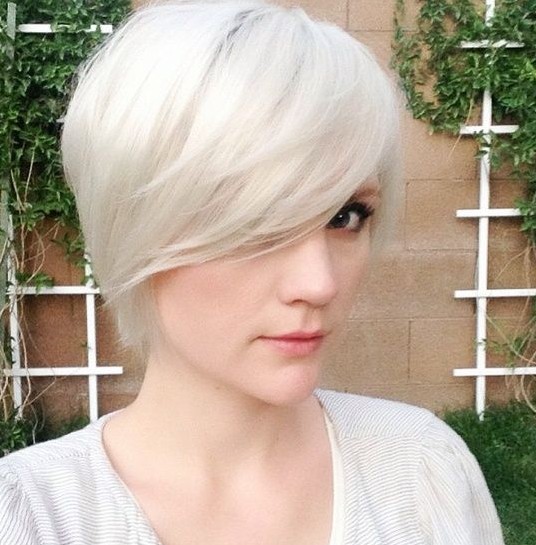 Short pixie hairstyle with bangs for thin hair