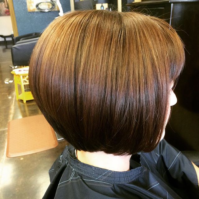 Cute short round bob hairstyle for girls - Hairstyles Weekly