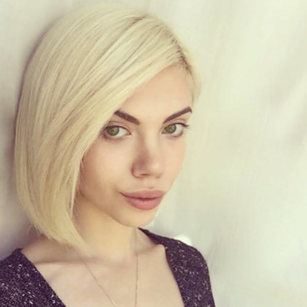 Cute Side Part Blonde Bob Hairstyle Hairstyles Weekly