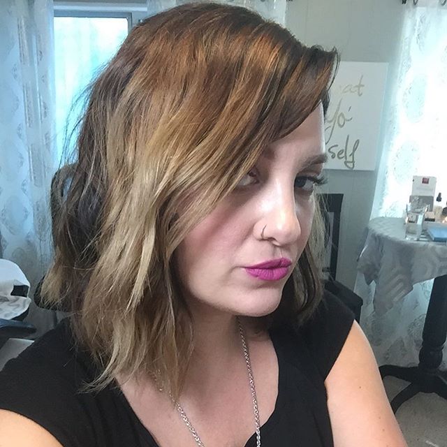 Messy Bob Hairstyle For Square Face Shapes Hairstyles Weekly