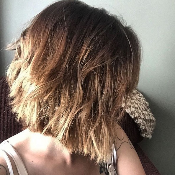 Cute Messy Inverted Bob Hairstyle For Thick Hair Hairstyles Weekly