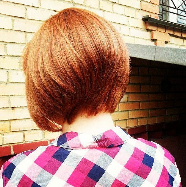 short red graduated bob hairstyle for thick hair