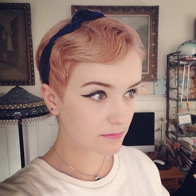 short-soft-wavy-pixie-cut-.jpg