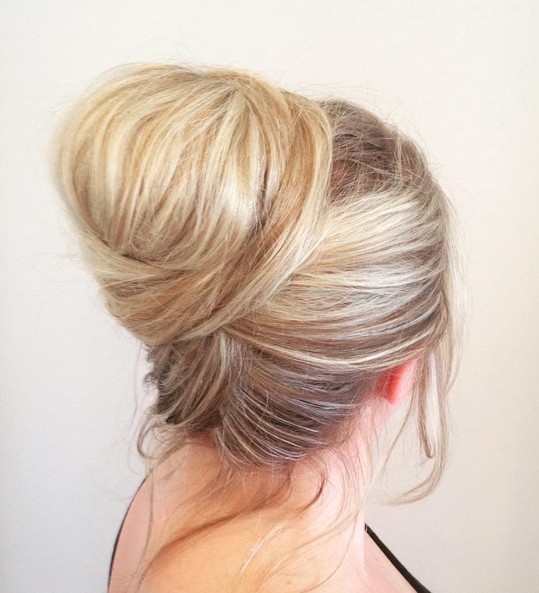 Chic, Easy Updo Hairstyle