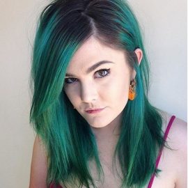 Shoulder Length Hairstyle for Green Hair