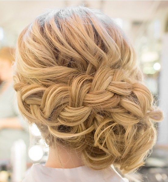 35 Romantic Wedding Updos For Medium Hair Wedding