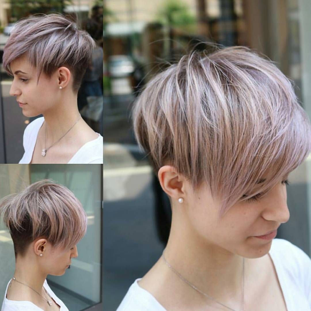 Womens Pixie Hairstyles / 25 Chic Short Hairstyles For Thick Hair In 2021 The Trend Spotter