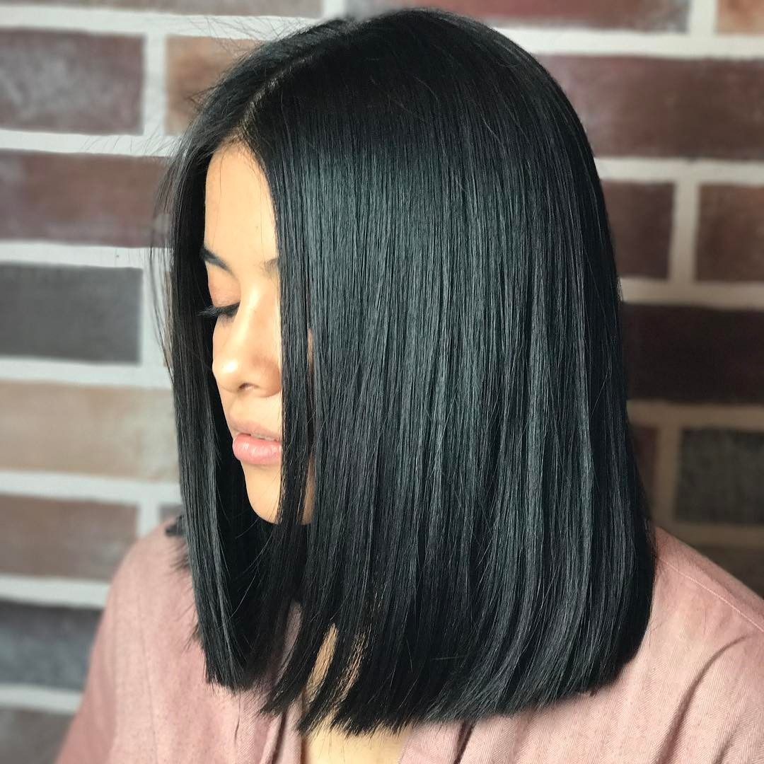 22 Amazing Blunt Bob Hairstyles You'd Love to Try This Year!