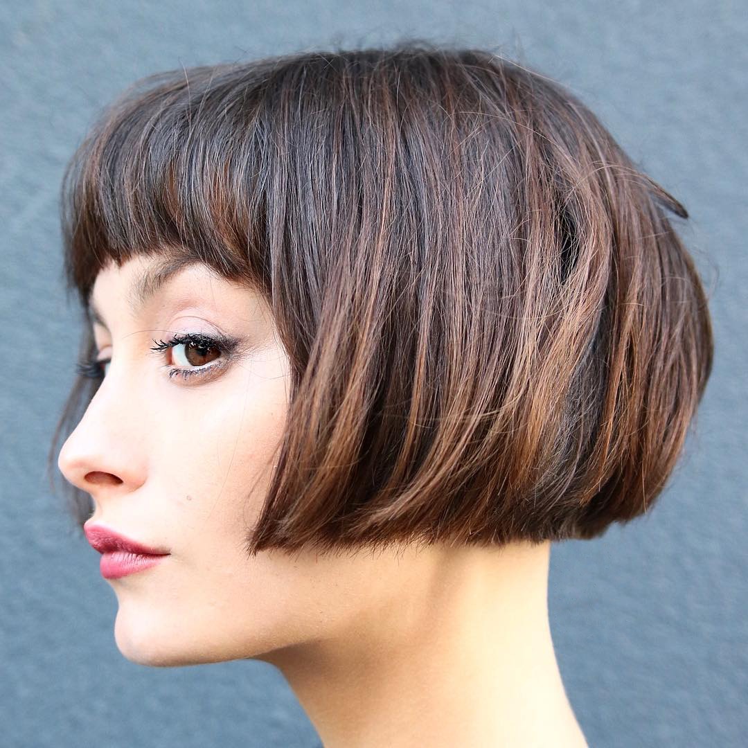 40 Most Flattering Bob Hairstyles For Round Faces 2018 1 17 ?is Pending Load=1