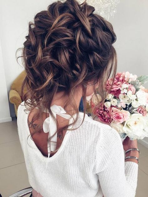 Medium Wedding Hairstyles That Can Make You Look Fabulous!