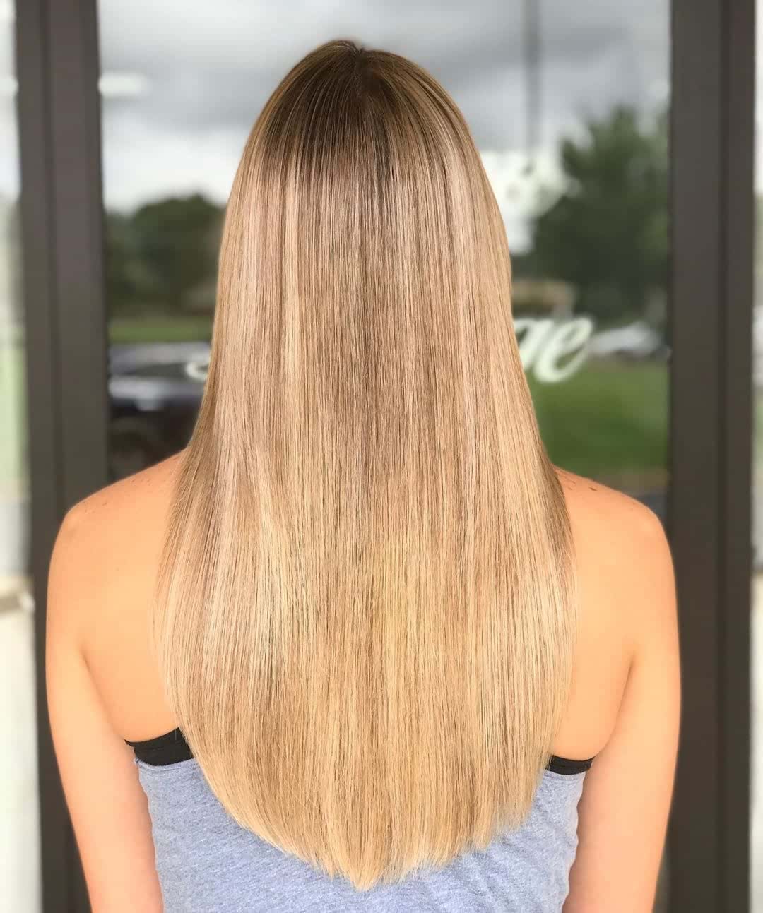 long straight hairstyle for girls