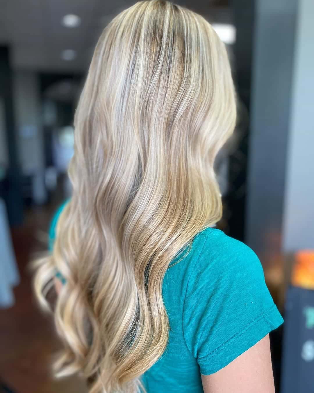 soft wavy long hairstyle