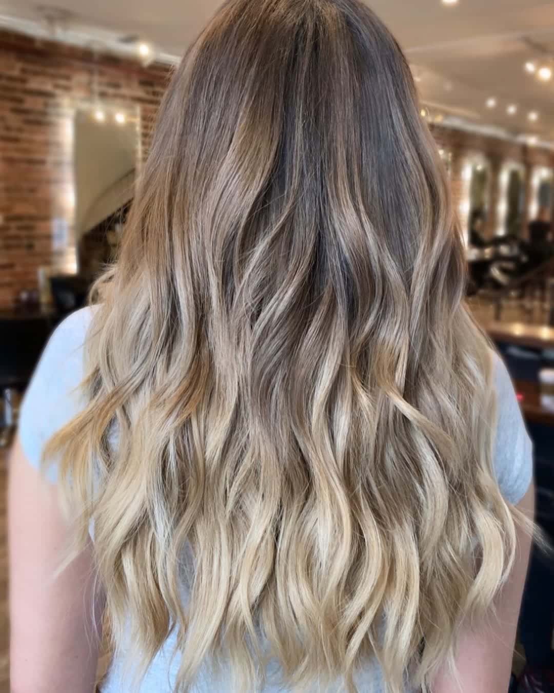 10 Beach Wave Hair And Balayage Ideas With Icy Charm Hairstyles Weekly