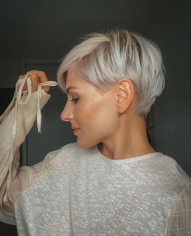 Best Short Hairstyles with Bangs