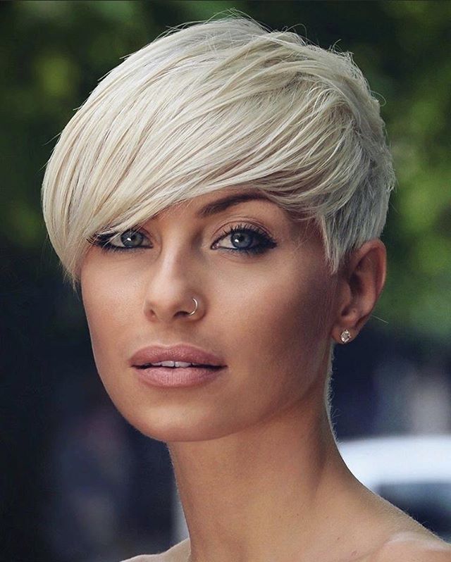Best Short Hairstyles with Bangs