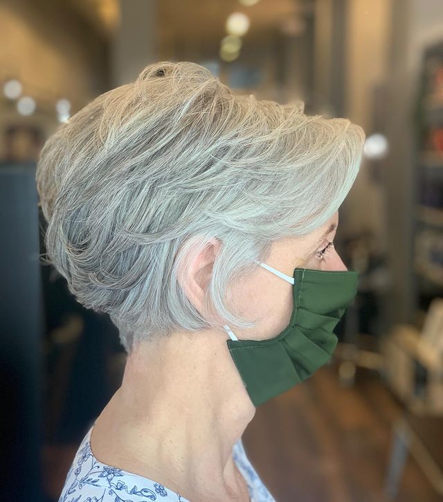 9 Trendy Short Hairstyles For Grey Hair Hairstyles Weekly 