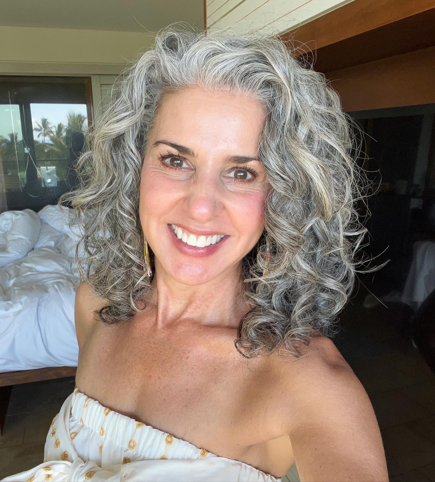 Women in Their 20s and 30s Are Embracing Their Gray Hair  Glamour