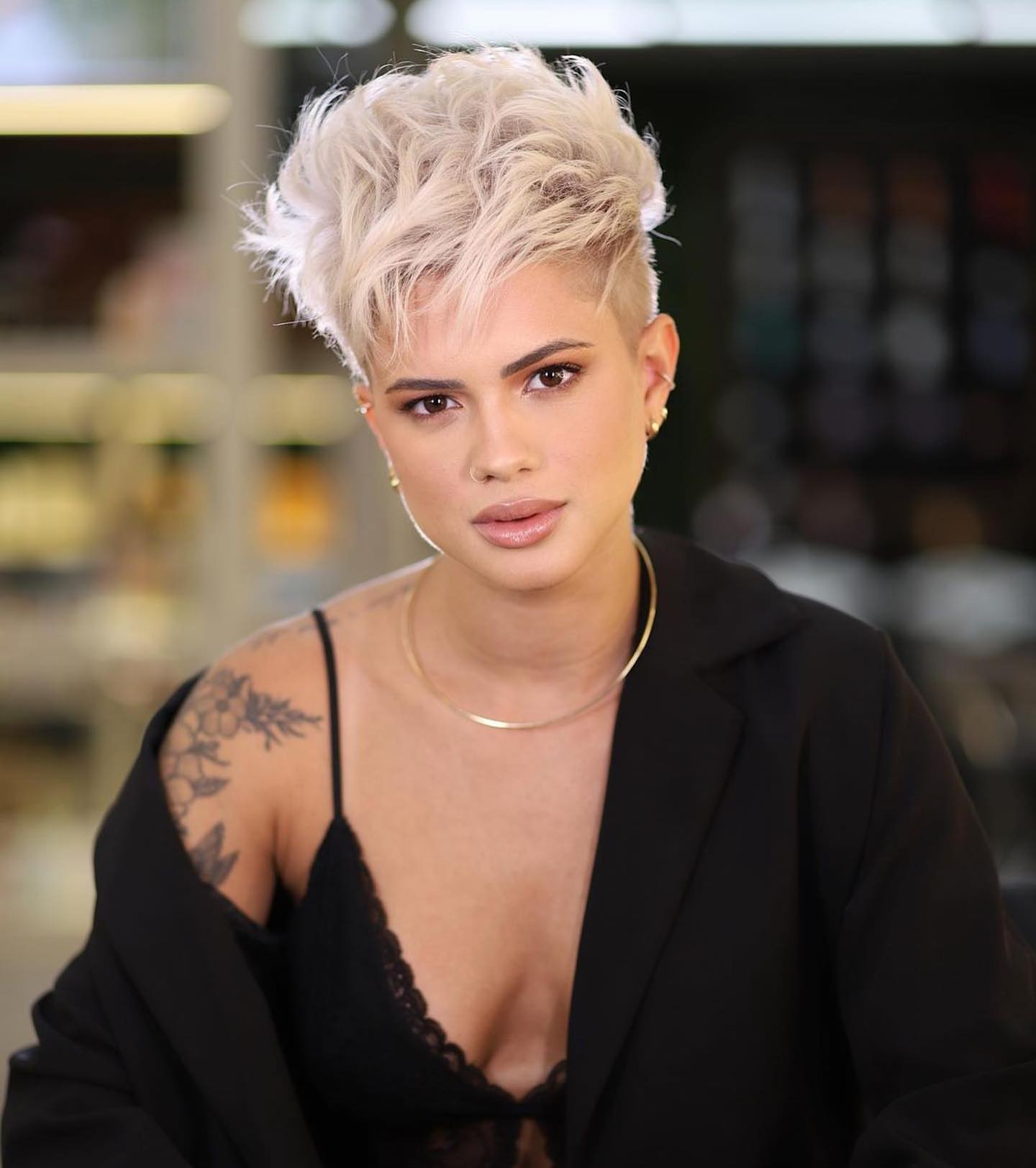 Short Pixie Cut Short Bob 2024 Hair Trends 2024 - Dian Murial