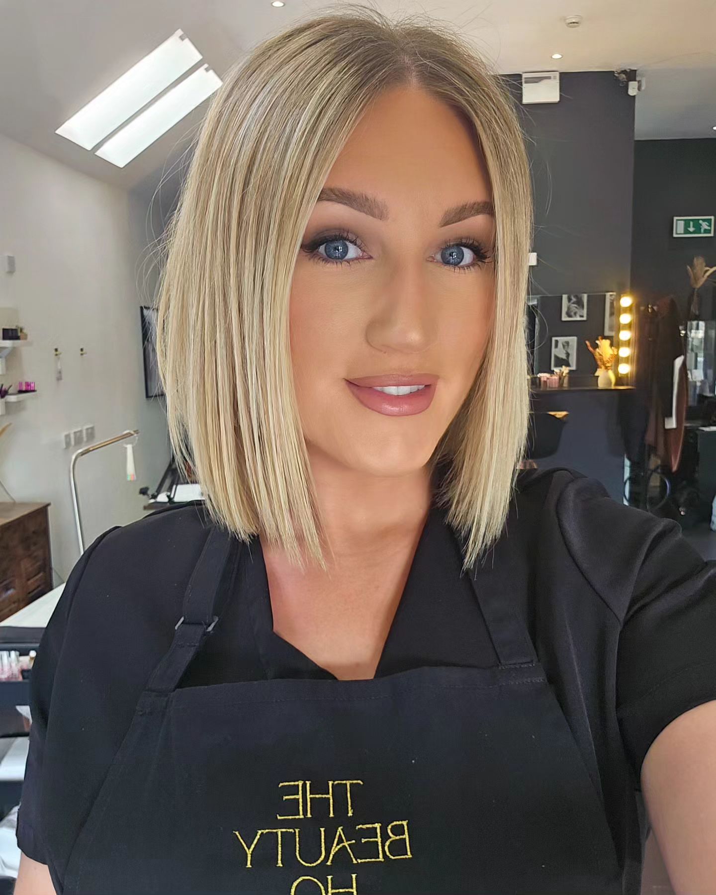 LOB HAIRCUT INSPO | Gallery posted by Paige Wright | Lemon8