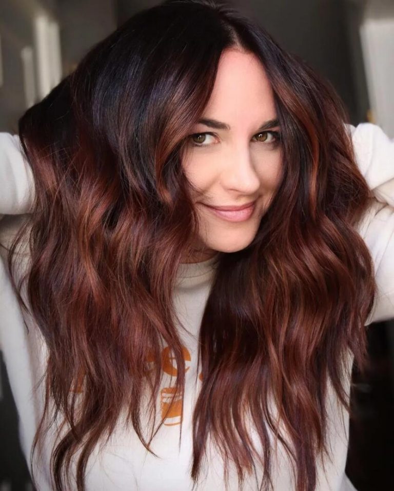 2024 Hair Color Trends Celebrity Inspired Alluring Shades Hairstyles   Auburn Tinges 768x957 