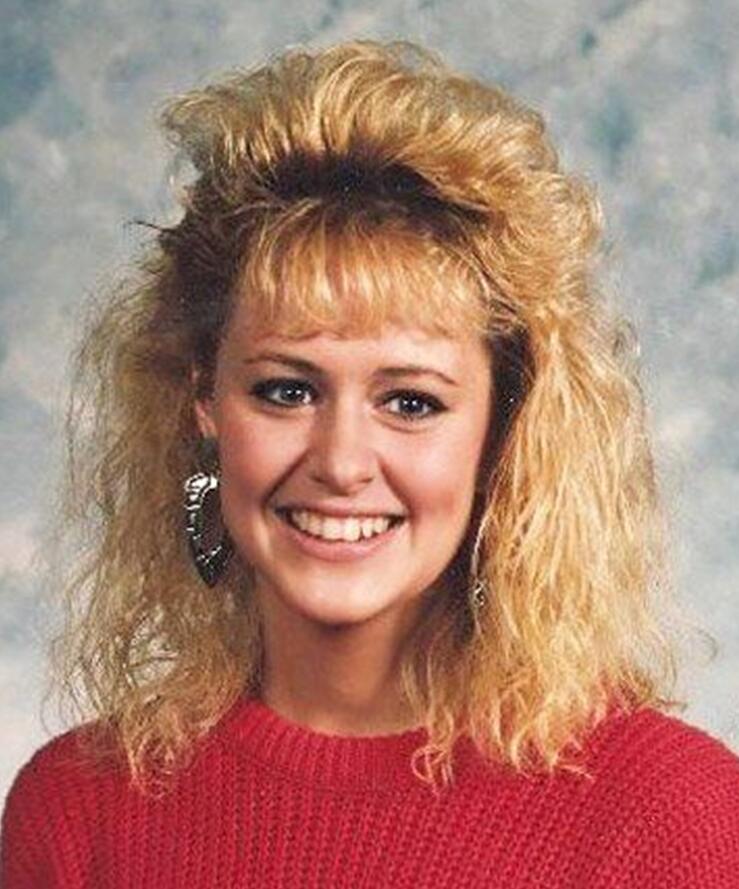 Embrace the Nostalgia: Mall Bangs are Back! - Hairstyles Weekly