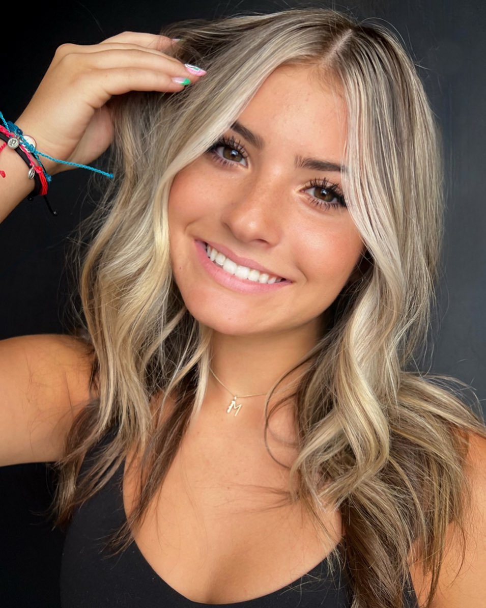 Flowing Elegance 40 Long Layered Haircuts Ideas : Ombre Blonde