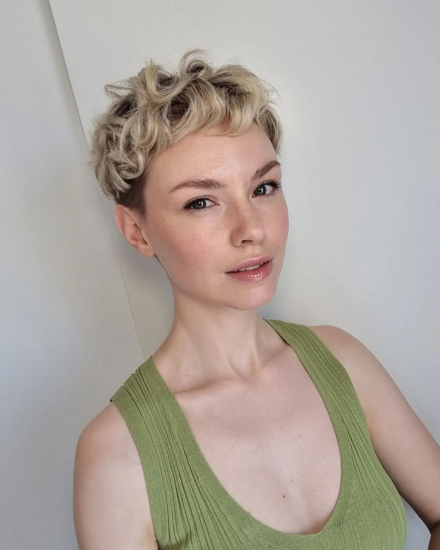 Layered pixie with curls