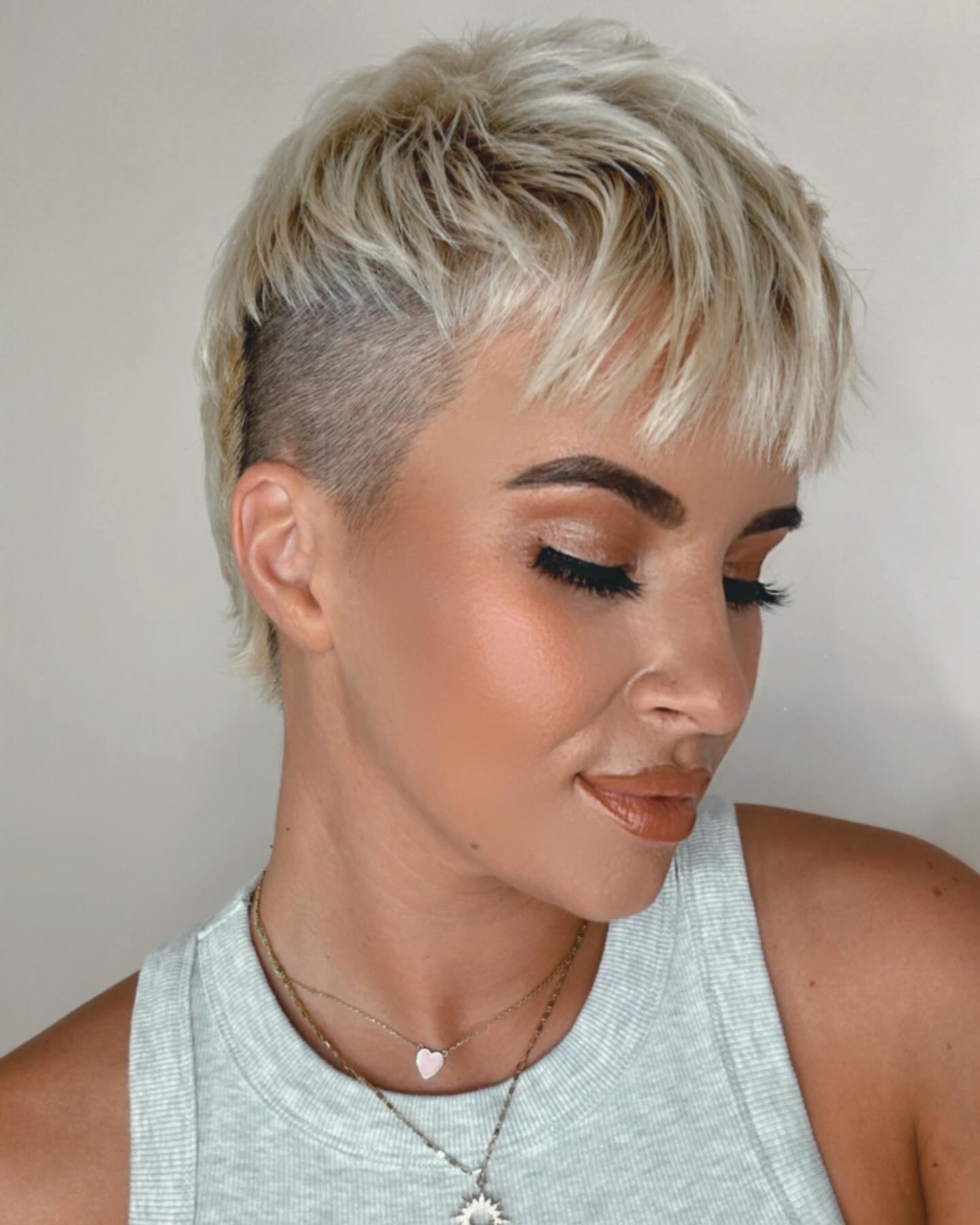 45 Short Hair Styles with Bangs to Try in 2024 Hairstyles Weekly