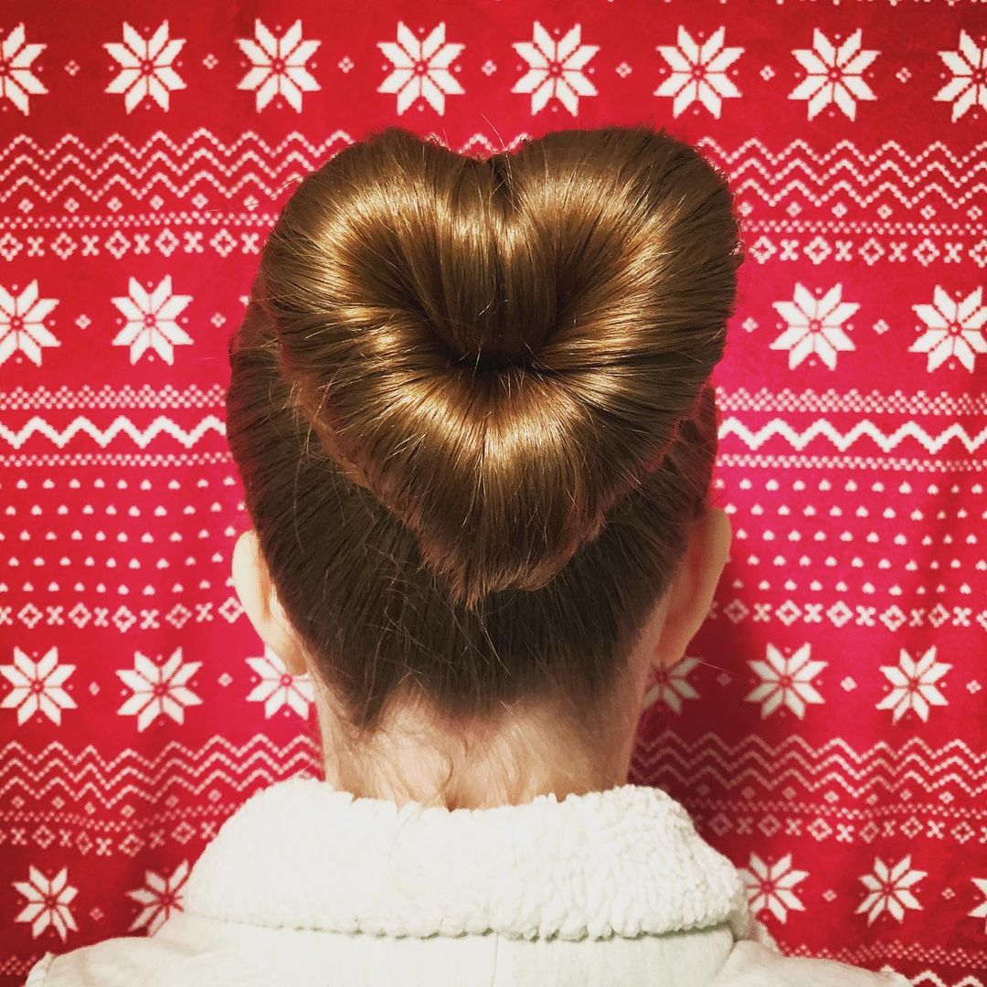 10 Barista-Approved Easy Hairstyles