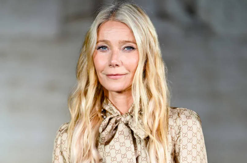 Gwyneth Paltrow long blonde hair